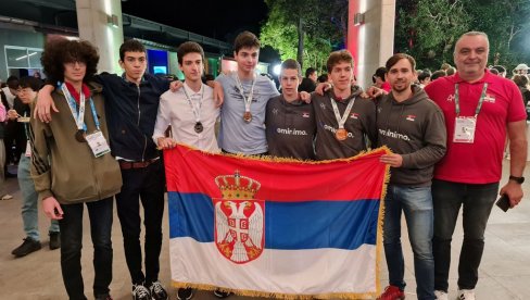 NIS UZ MLADE MATEMATIČARE: Četiri medalje i dve pohvale za tim Srbije na Međunarodnoj matematičkoj olimpijadi