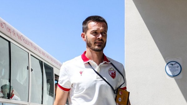 ЗВЕЗДА ОСТАЛА БЕЗ КАПИТЕНА! Мирко Иванић се вратио са припрема у Анталији у Београд због повреде