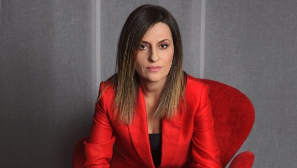 НИНА ГРАХОВАЦ У ВЕЛИКОМ ИНТЕРВЈУУ ЗА НОВОСТИ: Не допада ми се диктат савршенства, а мир, срећа и задовољство долазе изнутра (ФОТО) НИНА ГРАХОВАЦ У ВЕЛИКОМ ИНТЕРВЈУУ ЗА НОВОСТИ: Не допада ми се диктат савршенства, а мир, срећа и задовољство долазе изнутра (ФОТО)