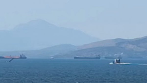 СРУШИО СЕ ХЕЛИКОПТЕР У ГРЧКОЈ: У летелици била два Американца и Грк (ФОТО/ВИДЕО) СРУШИО СЕ ХЕЛИКОПТЕР У ГРЧКОЈ: У летелици била два Американца и Грк (ФОТО/ВИДЕО)
