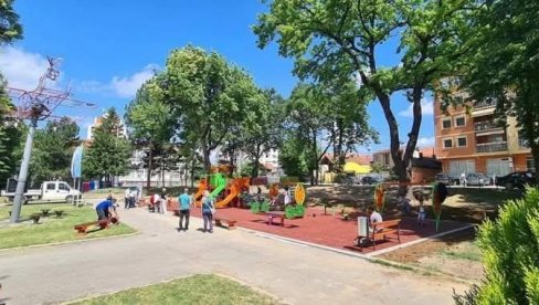 ПОЧИЊЕ ОБНОВА ПАЛАНАЧКОГ ИГРАЛИШТА ХИМКО: Сачувајте Химка за најмлађе-поручио председник општине ПОЧИЊЕ ОБНОВА ПАЛАНАЧКОГ ИГРАЛИШТА ХИМКО: Сачувајте Химка за најмлађе-поручио председник општине
