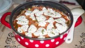 OSVEŽAVAJUĆA LETNJA SALATA: Od pečenih paprika i patlidžana