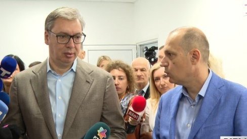 VUČIĆ OBIŠAO CENTAR ZA PALIJATIVNO ZBRINJAVANJE I NAJAVIO VELIKE VESTI: Imamo najmodernije instrumente, radovi u Tiršovoj ispred roka (VIDEO) VUČIĆ OBIŠAO CENTAR ZA PALIJATIVNO ZBRINJAVANJE I NAJAVIO VELIKE VESTI: Imamo najmodernije instrumente, radovi u Tiršovoj ispred roka (VIDEO)