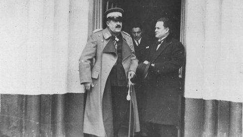 ПЕТАР ЖИВКОВИЋ ШИРИ СВОЈУ МРЕЖУ ЗА УТИЦАЈ: Разлог велике наклоности краља Александра према генералу Живковићу није разрешена ни до данас