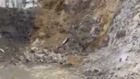 STRAVIČAN SNIMAK SA GRADILIŠTA VICTORY GARDENS: Teren propada, beton se sliva niz padinu! (VIDEO) STRAVIČAN SNIMAK SA GRADILIŠTA VICTORY GARDENS: Teren propada, beton se sliva niz padinu! (VIDEO)