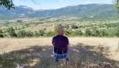СА СРБИМА У ПЛАВНУ КОД КНИНА: Чувамо своје огњиште да сачувамо себе (ФОТО)