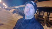 OVO JE EKSTREMISTA KOJI JE PSOVAO SRPSKU MAJKU NA PROTESTU: Elvedin Totić uhapšen nakon divljanja po Novom Pazaru (FOTO)