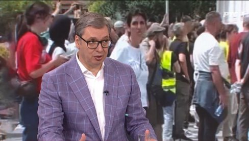 И СРБИ И БОШЊАЦИ ЖЕЛЕ МИР И СТАБИЛНОСТ Вучић: Важно је да сви седнемо да разговарамо И СРБИ И БОШЊАЦИ ЖЕЛЕ МИР И СТАБИЛНОСТ Вучић: Важно је да сви седнемо да разговарамо