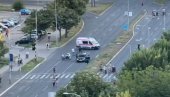 ЗГУБИДАНИ БЛОКИРАЛИ КОЛА ХИТНЕ ПОМОЋИ НА НОВОМ БЕОГРАДУ: Шачица блокадера терорише тешко болесне људе (ВИДЕО)