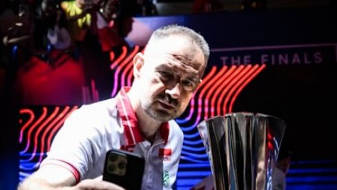 ДА ЈЕ ЛАКО, УРАДИО БИ ОВО СВАКО... Никола Грбић и после освајања Лиге нација у одбојци са Пољском - заблистао ДА ЈЕ ЛАКО, УРАДИО БИ ОВО СВАКО... Никола Грбић и после освајања Лиге нација у одбојци са Пољском - заблистао