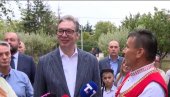 KRAJIŠKA TRAGEDIJA JA OGROMNA Vučić u Banstolu obilazi porodicu Radan koja je u Oluji proterana iz sela kod Knina