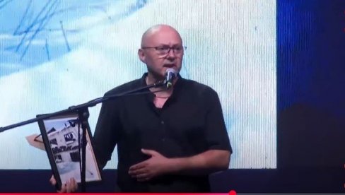 USTAŠA JE MOM DEDI PREREZAO GRKLJAN DOK JE MOJ OTAC TO GLEDAO Reči koje kidaju dušu na obeležavanju Oluje