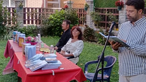 РОМАН „НА ТЕМЕЉУ ВЕРЕ И НЕПОКОРА“: О христоликом човеку, породици и народу