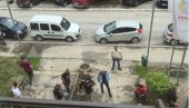 PONOVO TERORIŠU NEISTOMIŠLJENIKE: Šačica zgubidana u Kosjeriću spremila 50 jaja za članove SNS PONOVO TERORIŠU NEISTOMIŠLJENIKE: Šačica zgubidana u Kosjeriću spremila 50 jaja za članove SNS