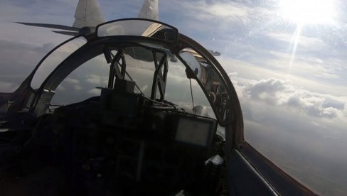 POGLEDAJTE - SRPSKI MIGOVI PARAJU NEBO: Letačka obuka na višenamenskim borbenim avionima (FOTO/VIDEO)