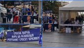 ŠEŠELJ U CENTRU BEOGRADA: Blokaderi samo gledali iz prikrajka, pa kukali po društvenim mrežama (VIDEO) ŠEŠELJ U CENTRU BEOGRADA: Blokaderi samo gledali iz prikrajka, pa kukali po društvenim mrežama (VIDEO)