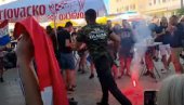 SKANDAL BEZ PRESEDANA PRED TOMPSONOV KONCERT: Pogledajte kako ustaše pevaju pesmu o klanju Srba (VIDEO)