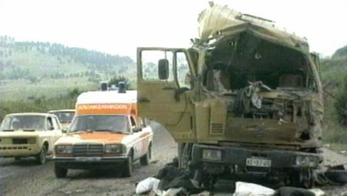 NEMA NI LEKA, NI PRAVDE, SAMO BOL ŽIVI I RAZDIRE: Rane roditelja dece ubijene na Petrovačkoj cesti ne zaceljuju, rastu i bujaju s vremenom