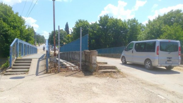 ТРАЖИ СЕ ИЗВОЂАЧ РАДОВА: У Пожаревцу обнављају два железничка надвожњака ТРАЖИ СЕ ИЗВОЂАЧ РАДОВА: У Пожаревцу обнављају два железничка надвожњака