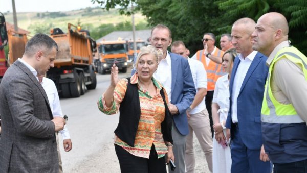 СОФРОНИЈЕВИЋ: Не одустајемо од улагања у сваки крај Србије СОФРОНИЈЕВИЋ: Не одустајемо од улагања у сваки крај Србије
