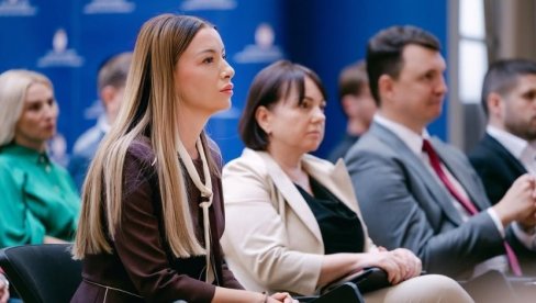MESAROVIĆ: Digitalni sistem eBolovanje sprečava zloupotrebe i unapređuje efikasnost zdravstvene administracije MESAROVIĆ: Digitalni sistem eBolovanje sprečava zloupotrebe i unapređuje efikasnost zdravstvene administracije
