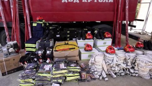 DONACIJA DOBROVOLJNIM VATROGASNIM DRUŠTVIMA: Poklon Direktorata za zaštitu vredan 30 hiljada evra