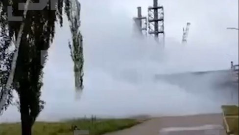 ВЕЛИКА ЕКСПЛОЗИЈА У РУСИЈИ: Повређено 25 особа (ВИДЕО) ВЕЛИКА ЕКСПЛОЗИЈА У РУСИЈИ: Повређено 25 особа (ВИДЕО)