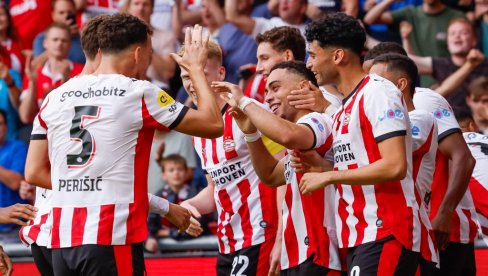 NIZOVI: PSV u naletu