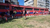 KAD NAROD USTANE PROTIV BLOKADERA: Pogledajte kako je trobojka vraćena na Liman! (VIDEO) KAD NAROD USTANE PROTIV BLOKADERA: Pogledajte kako je trobojka vraćena na Liman! (VIDEO)