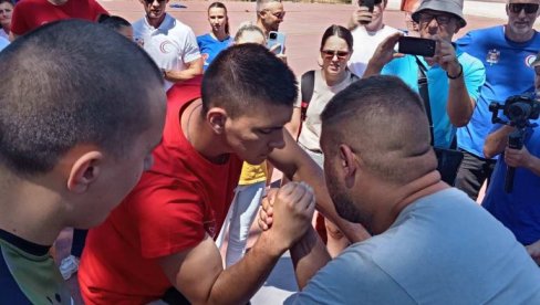 ДОЊЕВИДОВЦИМА ОДЛИЧНО ТРЕЋЕ МЕСТО: Одржано Регионално такмичење „Сеоских игара“ (ФОТО)