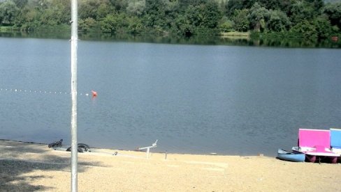 NAJNOVIJE ANALIZE: Voda na plaži „Topoljar“ u Kostolcu nije za kupanje NAJNOVIJE ANALIZE: Voda na plaži „Topoljar“ u Kostolcu nije za kupanje