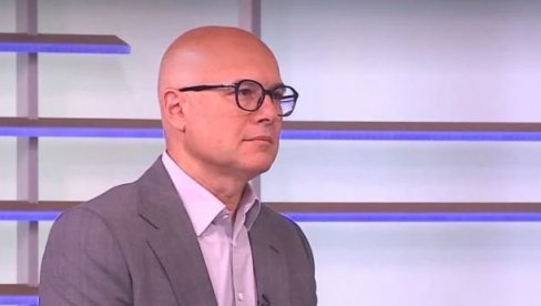 МРЖЊОМ И ПРЕТЊАМА НЕЋЕ ЗАУСТАВИТИ СРБИЈУ Вучевић: Једини програм блокадера и њихових квази новинара стаје у две речи - убити Вучића