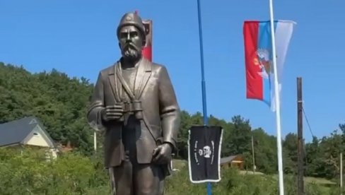 SPOMENIK SKLONJEN, SAD SE TRAŽE KRIVCI: Postavljanje kipa Pavla Đurišića donelo mnogo posla Osnovnom tužilaštvu u Beranama