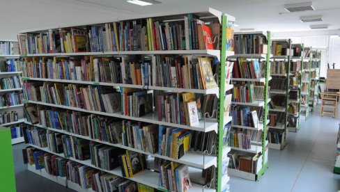 СКРАЋЕНО РАДНО ВРЕМЕ: Молерски радови у краљевачкој библиотеци