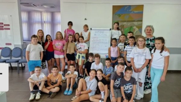 ЛЕТО У ЗАВИЧАЈУ: Ђаци из дијаспоре боравили у Тршићи ЛЕТО У ЗАВИЧАЈУ: Ђаци из дијаспоре боравили у Тршићи