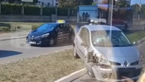 SAOBRAĆAJNA NESREĆA U RADNIČKOJ ULICI: Prešao preko ostrva, pa završio u suprotnoj traci (VIDEO) SAOBRAĆAJNA NESREĆA U RADNIČKOJ ULICI: Prešao preko ostrva, pa završio u suprotnoj traci (VIDEO)