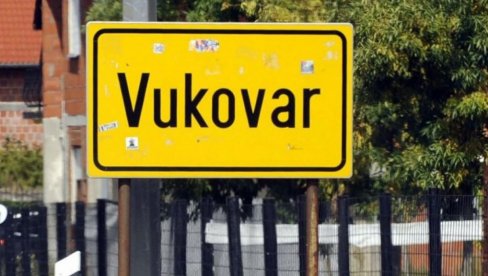 ORILE SE SRPSKE PESME Folkerka održala koncert kod Vukovara: Pevali smo o Kosovu i Metohiji, Srpkinja je mene majka rodila... ORILE SE SRPSKE PESME Folkerka održala koncert kod Vukovara: Pevali smo o Kosovu i Metohiji, Srpkinja je mene majka rodila...