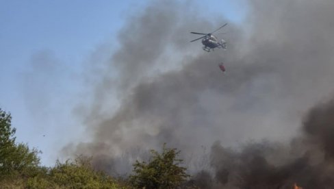 OGROMAN POŽAR UGROŽAVA KOSTOL: U Kladovo stiže pomoć iz vazduha