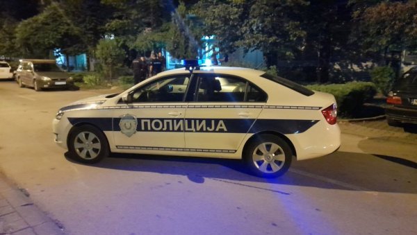 ЈОЈКИН СИН УДАРИО НА ЧИКАГА: У Алексинцу брутално претучен Дарко Јанковић (47) који је недавно изашао из затвора ЈОЈКИН СИН УДАРИО НА ЧИКАГА: У Алексинцу брутално претучен Дарко Јанковић (47) који је недавно изашао из затвора