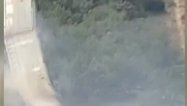 ПРЕВРНУО СЕ ВОЗ КОЈИ ЈЕ ПРЕВОЗИО ОПАСНЕ МАТЕРИЈЕ: Чак 35 вагона искочило из шина (ФОТО/ВИДЕО) ПРЕВРНУО СЕ ВОЗ КОЈИ ЈЕ ПРЕВОЗИО ОПАСНЕ МАТЕРИЈЕ: Чак 35 вагона искочило из шина (ФОТО/ВИДЕО)
