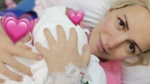 RADOST U DOMU VUČIĆ-BUROVAC Milena rodila bliznakinje: LJubavi, da li si svestan koliko smo bogatiji? RADOST U DOMU VUČIĆ-BUROVAC Milena rodila bliznakinje: LJubavi, da li si svestan koliko smo bogatiji?