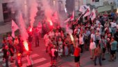 UZ PESMU BAJE MALOG KNINDŽE: Ovako narod u Baču brani svoje domove od ustaša i blokadera (VIDEO)