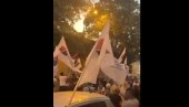 RUMA PROTIV USTAŠA I BLOKADERA: Građani poslali jasnu poruku - spremni da brane svoje domove od nasilnika RUMA PROTIV USTAŠA I BLOKADERA: Građani poslali jasnu poruku - spremni da brane svoje domove od nasilnika