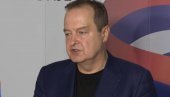 ДАЧИЋ: Више од 15 полицајаца повређено вечерас у актима насиља