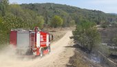 POŽARI U MANOJLOVCU I KAŠTAVARU: Celodnevna borba vatrogasaca u dva leskovačka sela