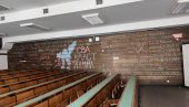 LUDACI : Blokaderi vandali potpuno ruinirali salu na Filozofskom fakultetu u Beogradu  (FOTO)