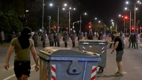 LICEMERJE BLOKADERSKOG N1: Kada policija štiti – smeta im, kada ne štiti – opet smeta