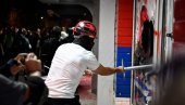 BLOKADERI KRENULI U BOJ Policija im oduzela rekvizite: Nosili šlemove, zaštitne napčare...