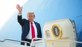 ТРАМП ПРЕД ПОЛЕТАЊЕ НАПИСАО ОВЕ ДВЕ РЕЧИ: Познат састав америчке делегације, ту је и директор ЦИА