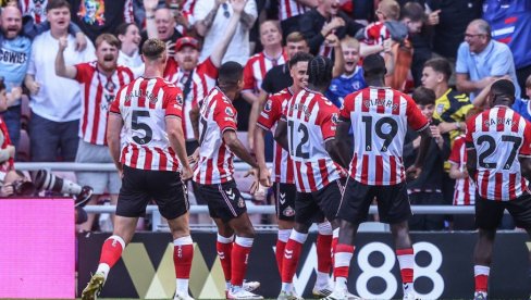 PREMIJERLIGAŠKI TIKET: Londonski derbi plavcima, iznenađenje na Stadionu svetlosti...